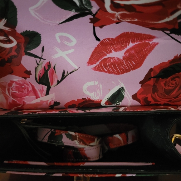 Aldo purse - Pink and Red with Roses and Kisses - Picture 2 of 2